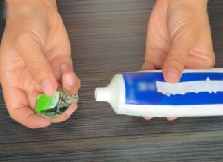 The Magic Mix: Elevate Your Oral Care Routine with This Special Blend