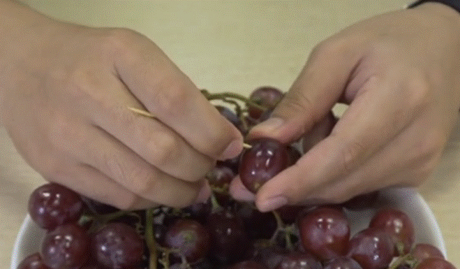 The Easiest Way to Peel a Grape: Using Just a Toothpick