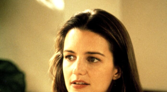 The Secret to “Sex and the City” Star’s Luscious Locks at 60: An Unexpectedly Simple Routine