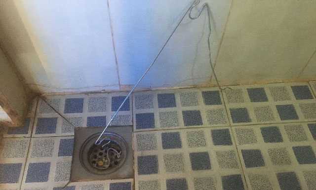 Unclogging a Blocked Drain: Maximum Efficiency, Minimum Effort