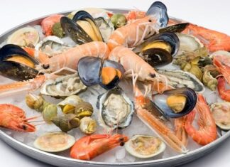 The Ultimate Guide to Cancer-Fighting Foods: Unlocking the Power of Nature’s Pharmacy to Prevent Colorectal Cancer.