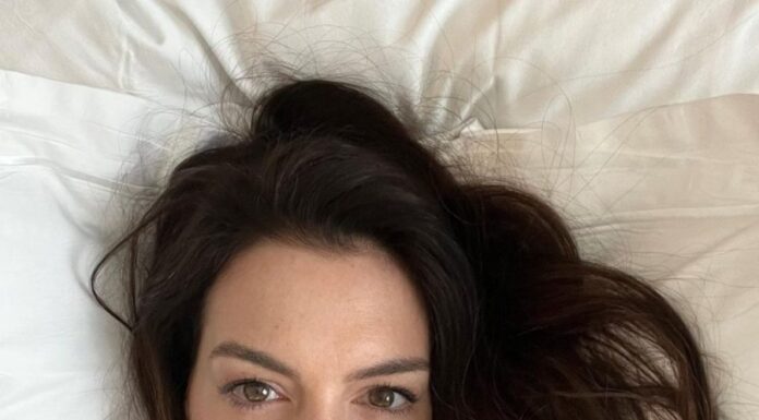 5 Sneaky Ways to Conceal Grey Hair Without Dyeing