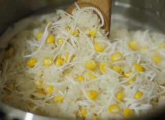 The Ultimate Guide to Cooking Delicious Corn Sticky Rice for a Hearty Family Breakfast