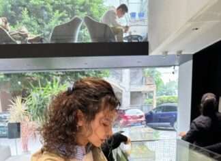 The Magic of Natural Curls: Why Embrace Your Hair’s Natural Texture?