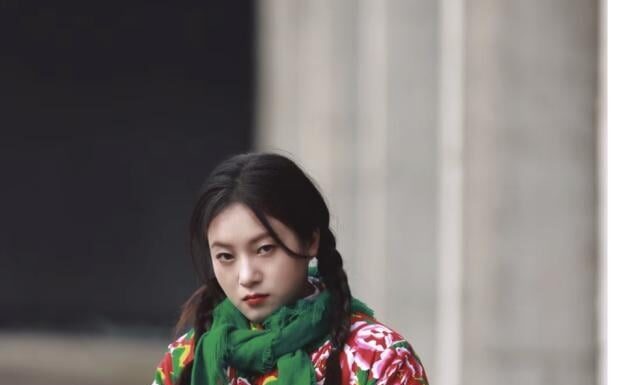 The Outdated and Unflattering Style Older Women Should Avoid