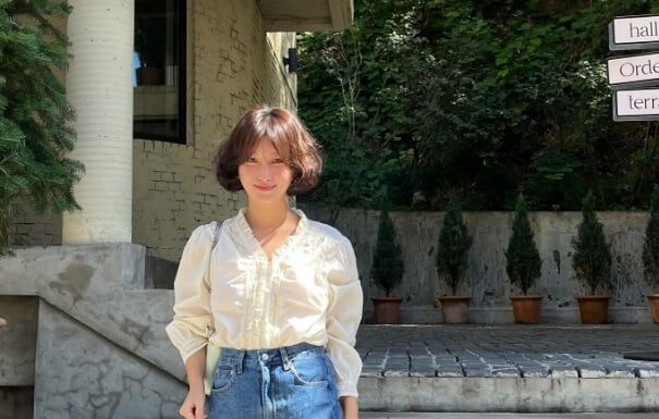 The Ultimate Guide to Revamping Your Style with Chic Light-Colored Outfits