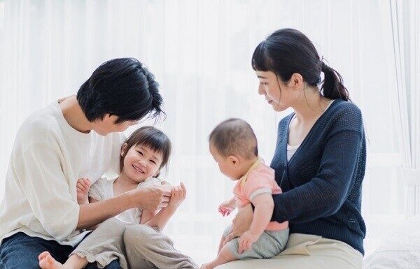 Emotionally Intelligent Parents: 3 Steps to Building Your Child’s Confidence for a Brighter Future