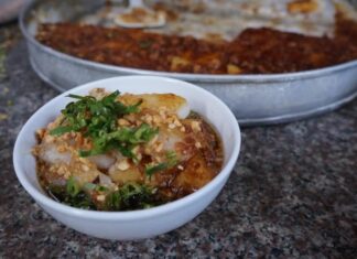 Unveiling the Unique Flavors of Banh Cao Sang Lang Son – A Treasured Delicacy from Times of Old