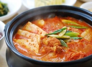 The Perfect Kimchi Stew Recipe: A Taste of Korea That You’ll Never Forget