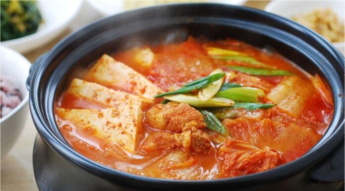 The Ultimate Guide to Making Delicious Kimchi Soup: A Flavorful Experience You’ll Never Forget