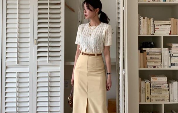 The Ultimate Guide: 10 Ways to Style a Pencil Skirt Like a Boss