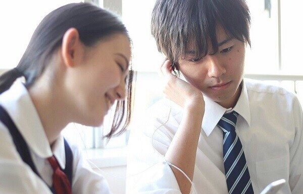 The Modern Parent’s Guide: Navigating Young Love in the Pre-Teen Years