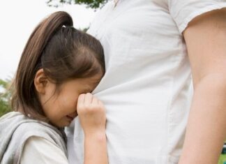 “Don’t Say ‘Stop Crying Now!’: Help Your Child Calm Down and Express Emotions Healthily”
