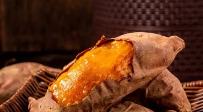 The Ultimate Guide to Roasting Sweet Potatoes: Crispy Skin, Oozing Honey-Like Center, and an Aroma to Die For