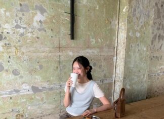 The Ultimate Guide to Autumn Footwear: 4 Timeless Styles for the Season