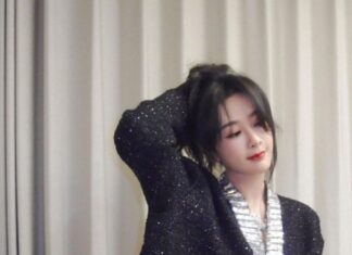 The Ultimate Guide to Mastering the Art of Mix-and-Match: Elevate Your Style Game with These Effortless Tips from a Chinese Fashionista.