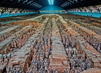 The Eternal Mystery: Unraveling the Secrets of the Qin Shi Huang Mausoleum and the Ever-Burning Lamp