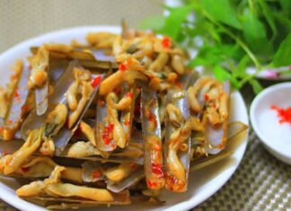 The Heavenly Delicacy of Thai Binh: A Culinary Adventure Beyond its Fear-Inducing Name