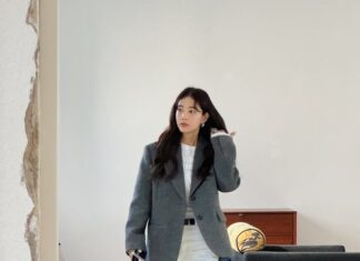 The Ultimate Style Guide: 10 Flawless Outfit Ideas for Women Over 40 with Jeans