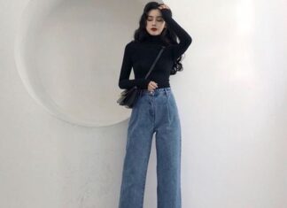 The 6 Types of Jeans That Are a No-Go for Petite Women