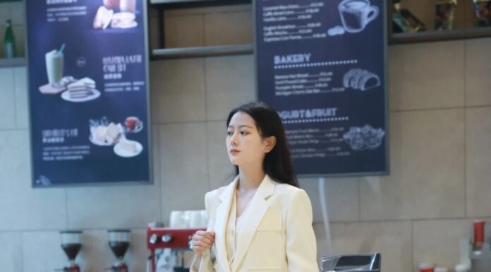 The Top 6 Fashion Items That May Be Out of Style by 2025: A Pre-Lunar New Year Shopping Guide for the Style-Conscious Sisters.