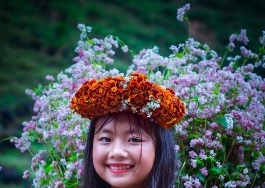 The City Slickers: When Mountain Girls Go Glam, Leaving Netizens Disappointed