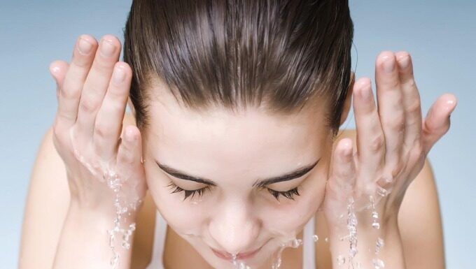 The Ageless Beauty’s Morning Ritual: 5 Secrets to a Timeless Complexion