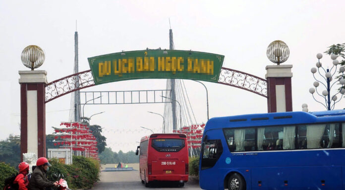 The Miraculous Spring: Uncovering a Billion-Dollar Find from a 27-Year-Old Drill Hole