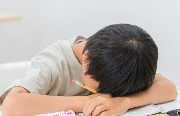 3 Daily Habits That Are Making Your Child Less Intelligent: A Wake-up Call for Parents