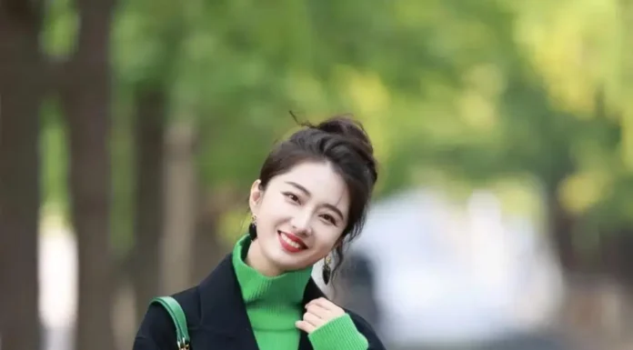 The Ultimate Guide to Styling This Tet: Dazzle in Colors That Compliment Your Skin Tone and Figure