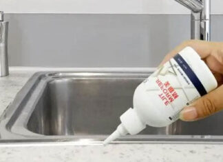 The Ultimate Guide to Removing Black Mold from Your Sink and Toilet: A Step-by-Step to a Sparkling Clean