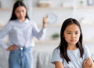 Don’t Let Your Child’s Intelligence Be “Stolen” by These 4 Behaviors: A Guide for Parents to Nurture Their Child’s Potential