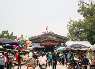 The Oldest Market in Quang Binh: From a Makeshift Stall Under a Tree to a Thriving Shopping Hub