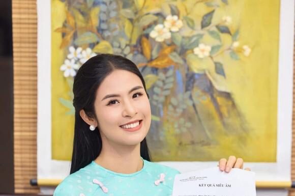 The Latest in Showbiz: Beauty Queen Ngọc Hân Announces Pregnancy, Rumored Beau Shares Photos with Diệp Lâm Anh