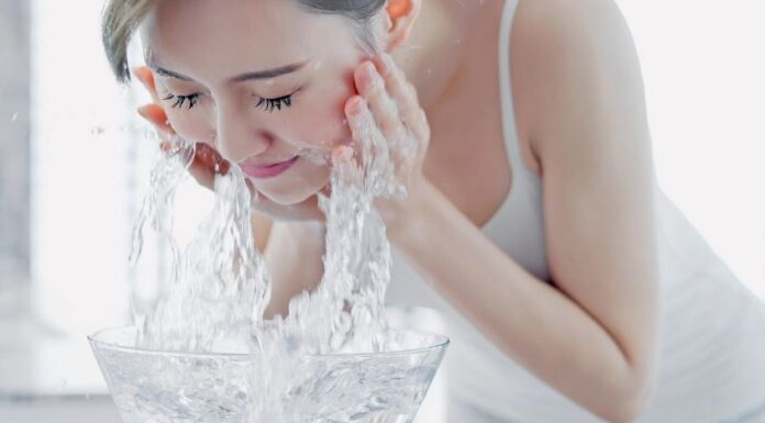 Is Warm or Cold Water Better for Your Skin?
