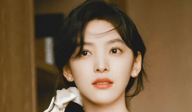 The Ageless Beauties: Hiền Thục and Chương Nhược Nam, 15 Years Apart but Mirror Images in One Aspect