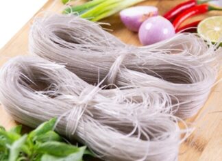 The Ultimate Guide to Stir-Frying Glass Noodles: Tips for Perfectly Fluffy Noodles Every Time