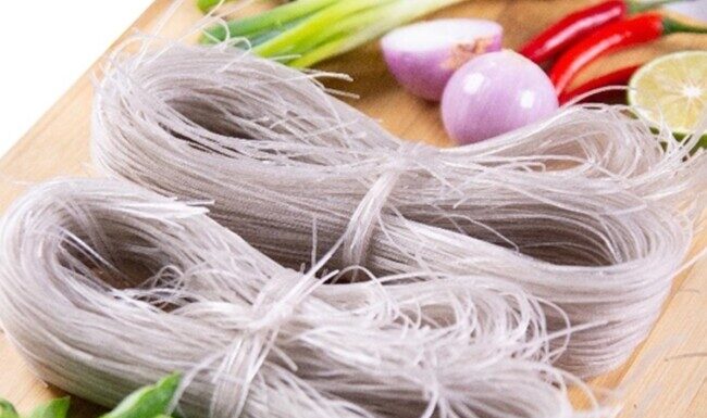 The Ultimate Guide to Stir-Frying Glass Noodles: Tips for Perfectly Fluffy Noodles Every Time