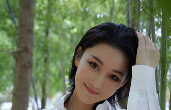 The Ageless Beauty of ‘Li Mochou’: Unveiling the Secrets of Her Flawless Skin at 37