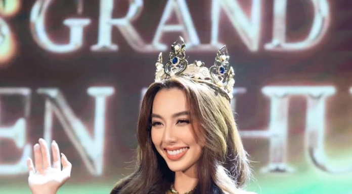 The Snubbed Beauty Queen: From Red Carpet Reject to Style Icon, Sought After by Women Everywhere