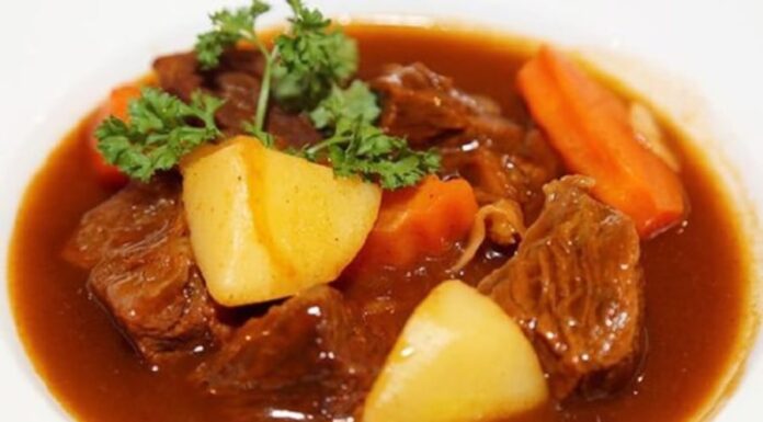 The Ultimate Beef Stew: A Mouthwatering, Tender Delight