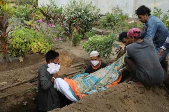 The Ancient’s Warning: Why They Said ‘Don’t Bury Your Father on the Seventh Day or Your Mother on the Eighth’