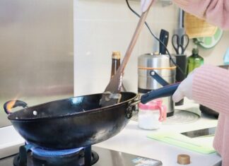 The Ultimate Guide to the 6 Pots You Should Never Use on a Gas Stove: A Word of Warning From Experience