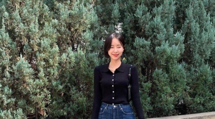 The Ultimate Guide to Styling Your Black Knitwear: 3 Ways to Stay Chic and Unique