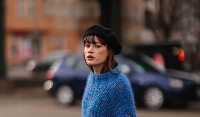 The Ultimate Guide to This Year’s Top 5 Must-Have Knitwear Styles and How to Wear Them to Create a Fashionable Look