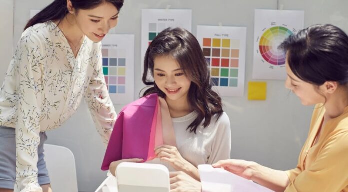 The Ultimate Guide to Finding Your Perfect Tinted Lipstick: Mastering the Art of Personal Color