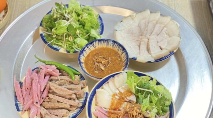 The Secret to Making the Famous Da Nang-Style Fermented Fish Sauce Noodles