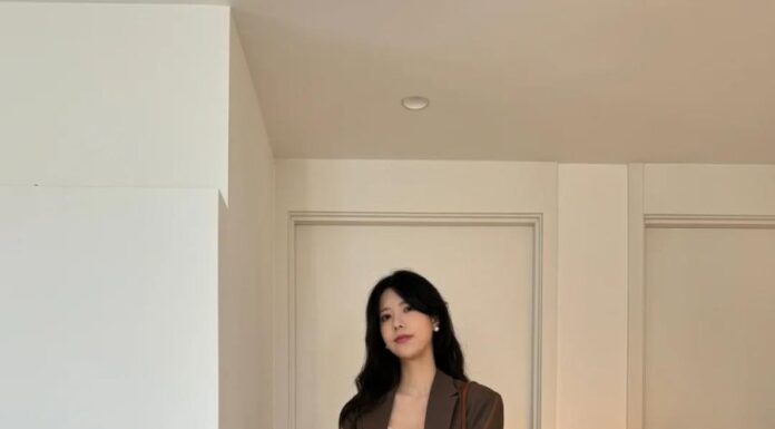 The Power Suit: Elevate Your Style with the Ultimate Blazer and Dress Combo