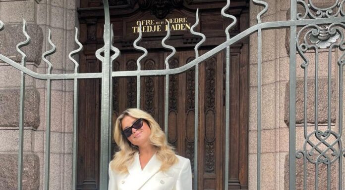 The Style Savvy: Fashion-Forward Faithfuls Flaunt a Blazer with a Twist, Standing Out in All the Right Ways