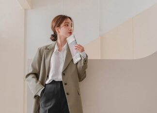 The Ultimate Guide to Spring Layering: 4 Effortless Ways to Style Your Shirts This Season